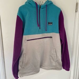 Color blocked Free Nature Pullover